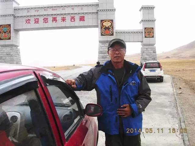 老爷子陪老伴穷游,带着老伴穷游