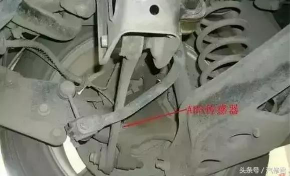 b1424太阳能传感器故障维修,离合器位置传感器故障维修多少钱