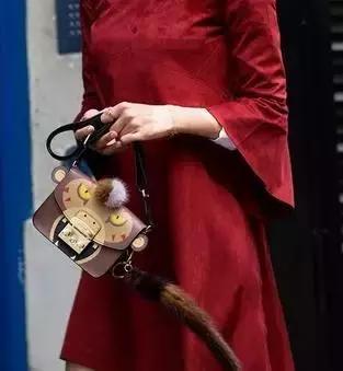 给男朋友买的包包推荐,如果老公给你2万你会买什么