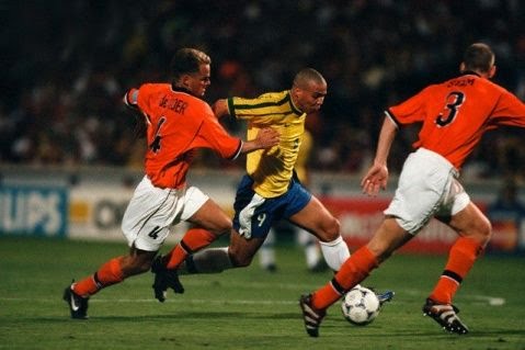 钢铁长城，世界足坛二十年最强十大中后卫搭档