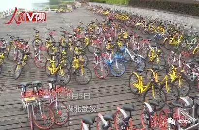 奥巴马卸任时对特朗普的警告,奥巴马卸任演讲调侃希拉里特朗普