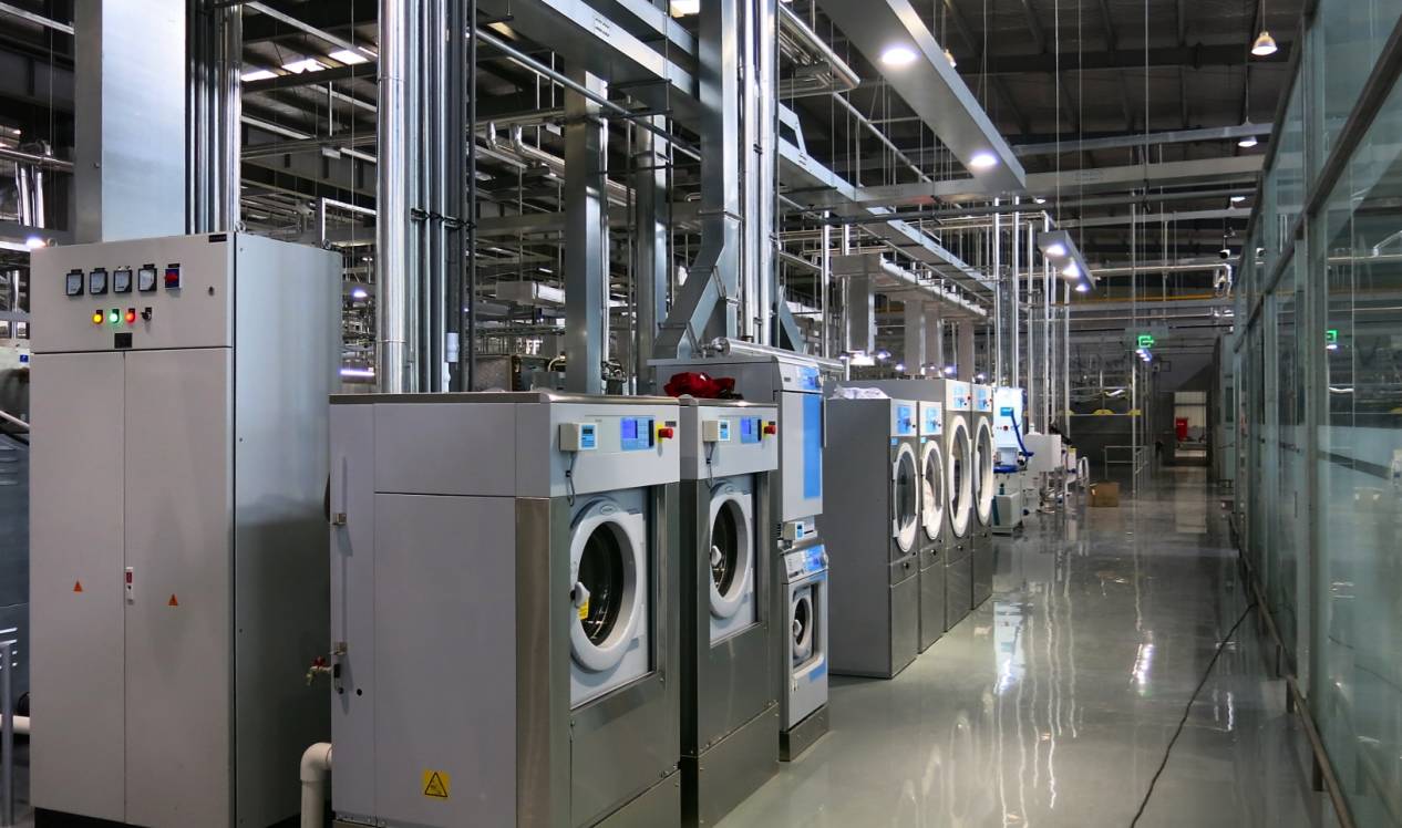 她的“共享时装”平台要让普通女性穿大牌，顶级机构已入场