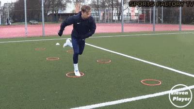 足球训练组合教学视频,足球训练组合动作