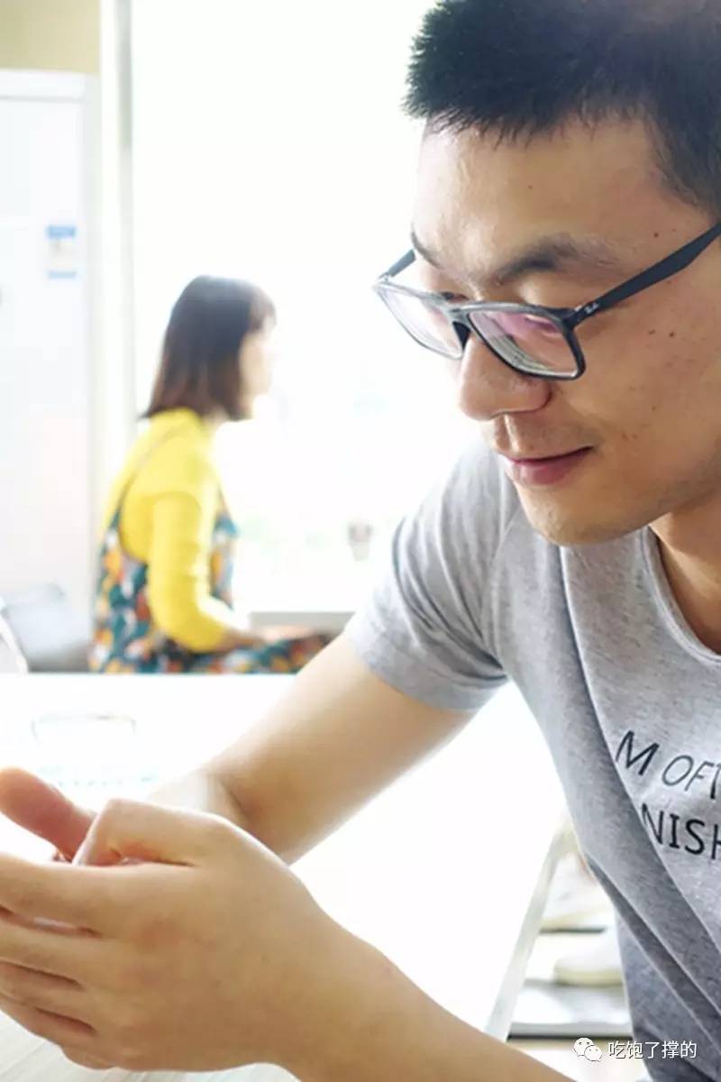 地球首家双立人铁锅米线,让人心安理得地荒废一个下午