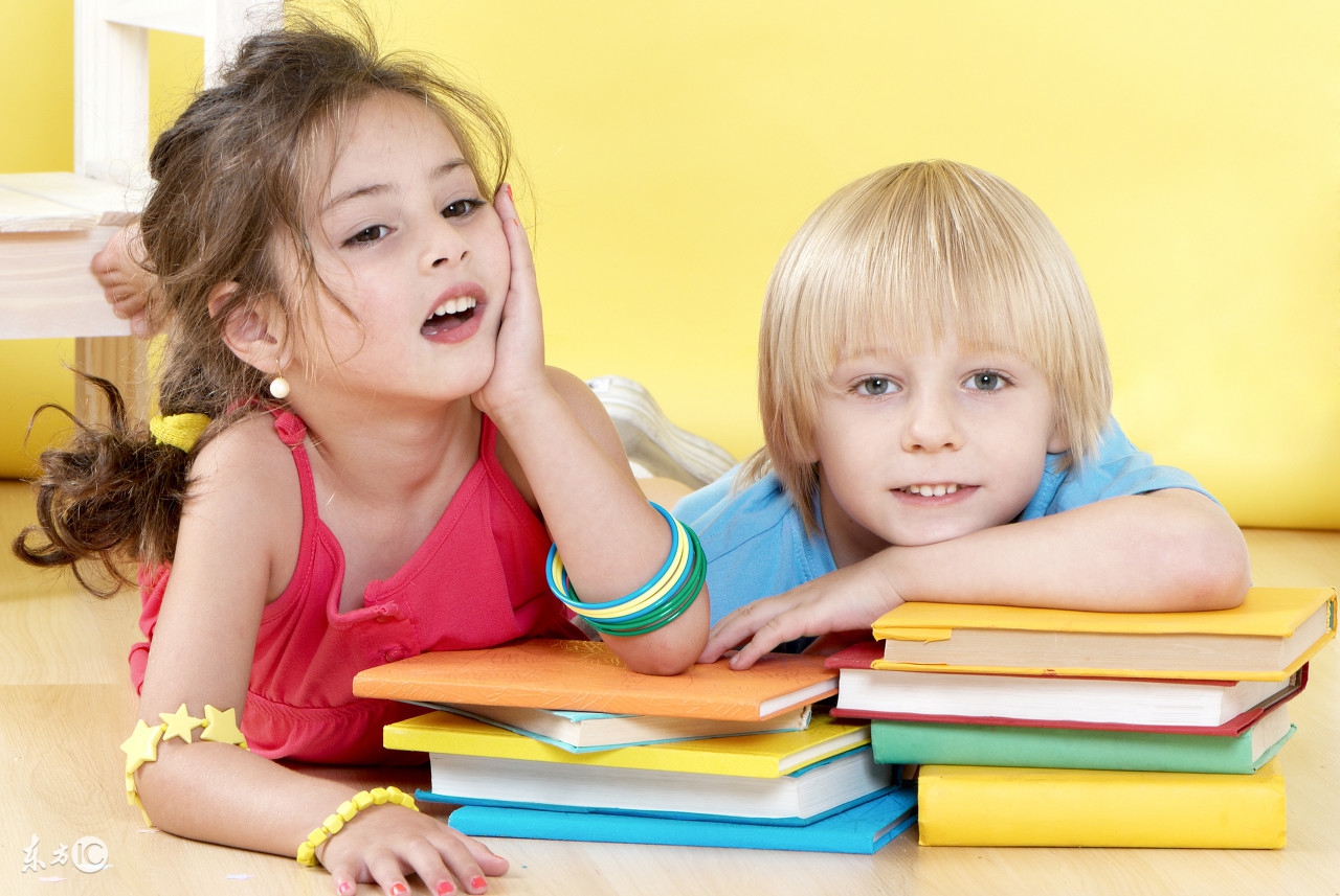 制止捏小孩脸蛋,孩子爱捏别人脸怎么引导