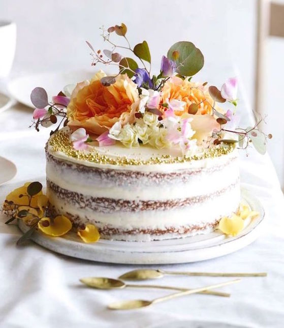 低脂裸蛋糕款式,裸蛋糕和普通蛋糕视觉对比