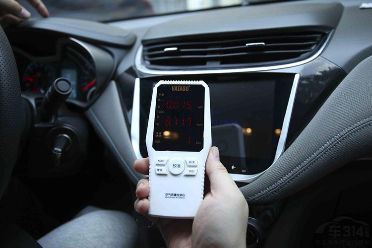 车载空气净化器除甲醛消除异味,车用空气净化器博世
