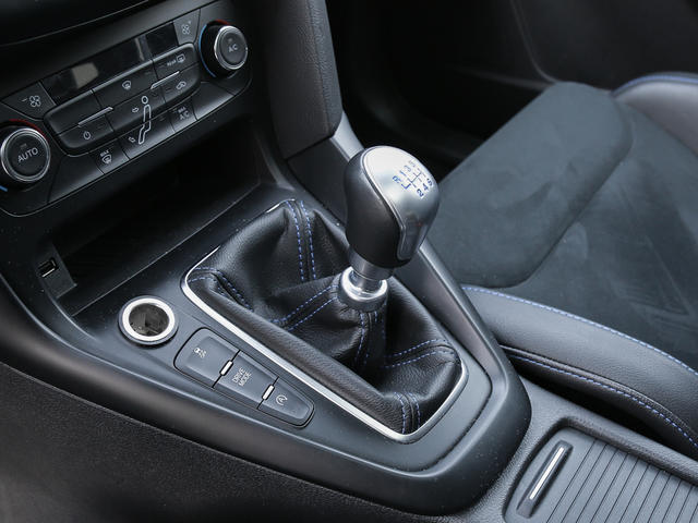 汽车运动会出场,汽车出席运动会