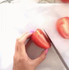 幽默搞笑：没有新欢，也要打扮的美美的