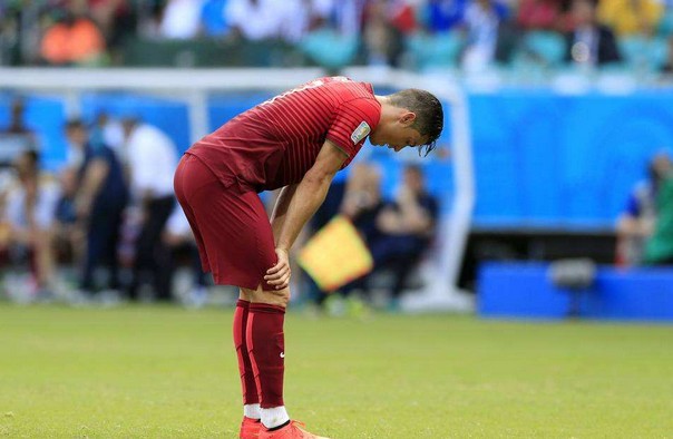 献给男球迷，更献给女球迷——足球场上的臀霸！