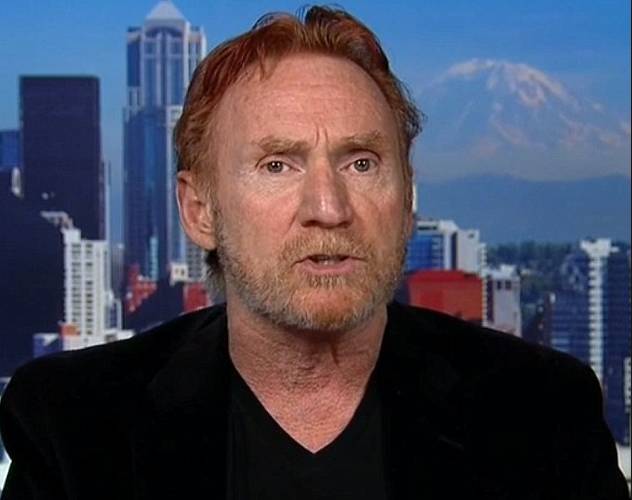 男子体重高达400斤,男子体重