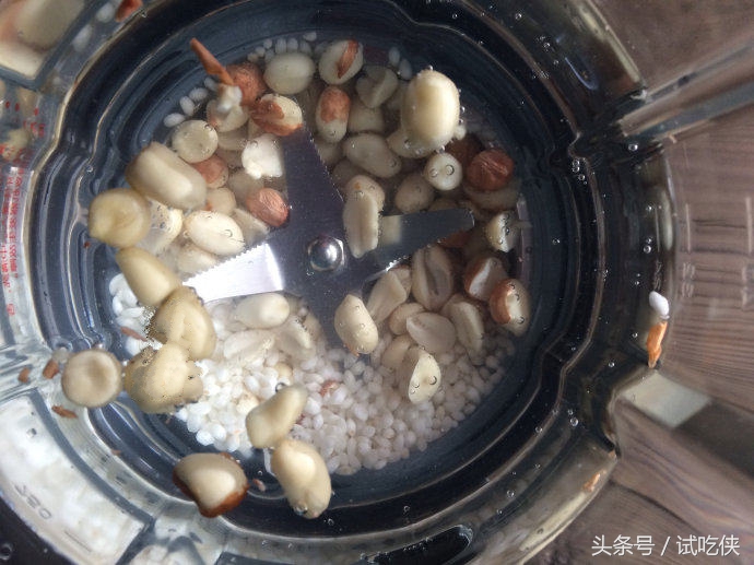 用花生打豆浆需要去皮吗,早餐花生豆浆