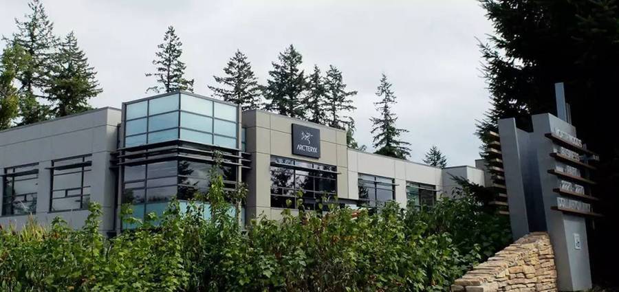 始祖鸟对标金字塔,始祖鸟品牌金字塔