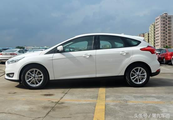 长安福特福克斯怎么样,福特福克斯怎么看车是1.6l还是1.8