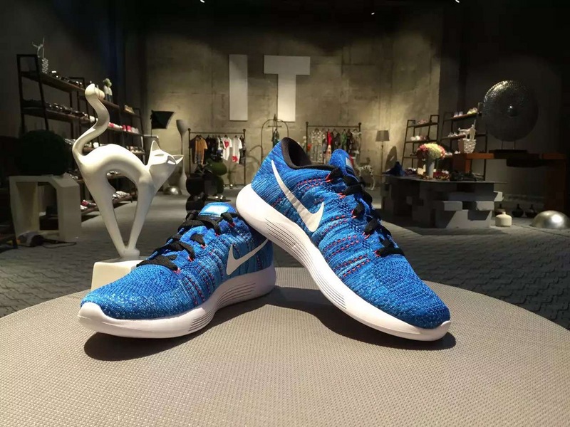 nike登月跑鞋适合跑步吗,nike登月鞋适合夏天穿吗