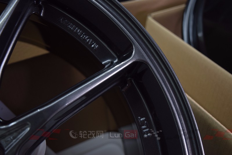 大众高尔夫7.5代gti改装,高尔夫7.5代gti19寸轮毂