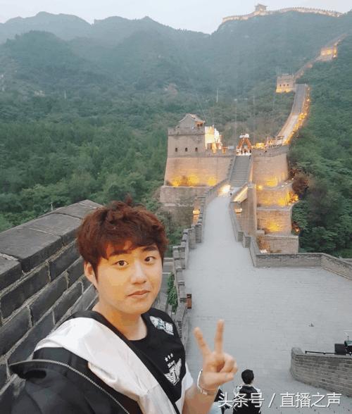 skt绾㈣壊鐓х墖faker,skt浠ュ強faker鐓х墖