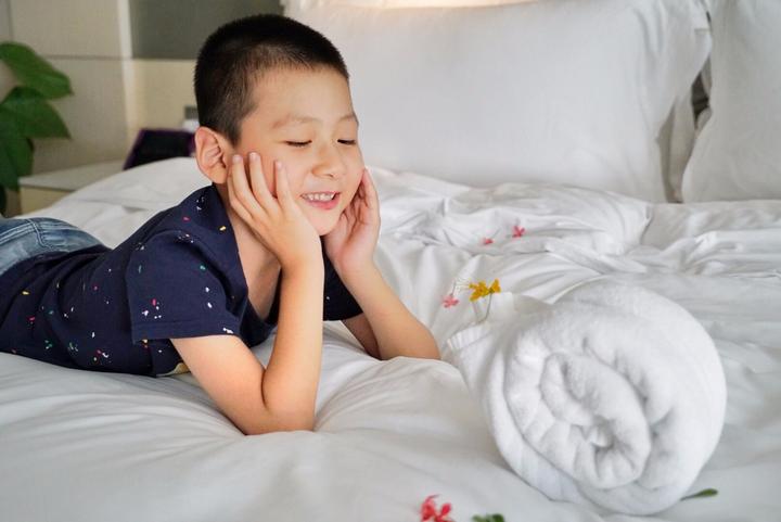 带着宝贝去旅行，遇见三亚遇见海