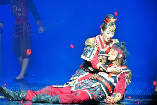 带着宝贝去旅行，遇见三亚遇见海