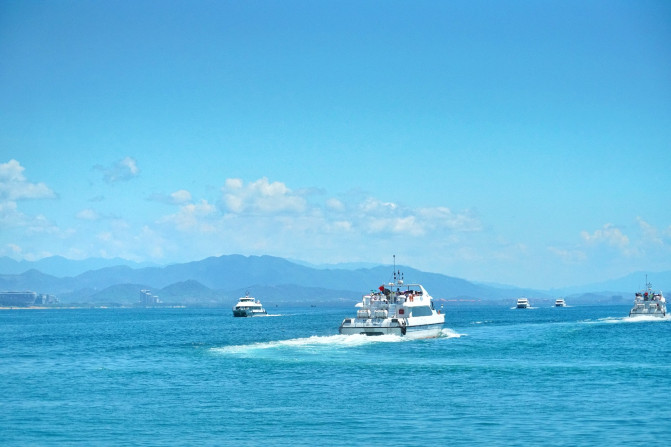 带着宝贝去旅行，遇见三亚遇见海