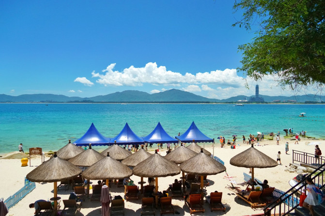 带着宝贝去旅行，遇见三亚遇见海