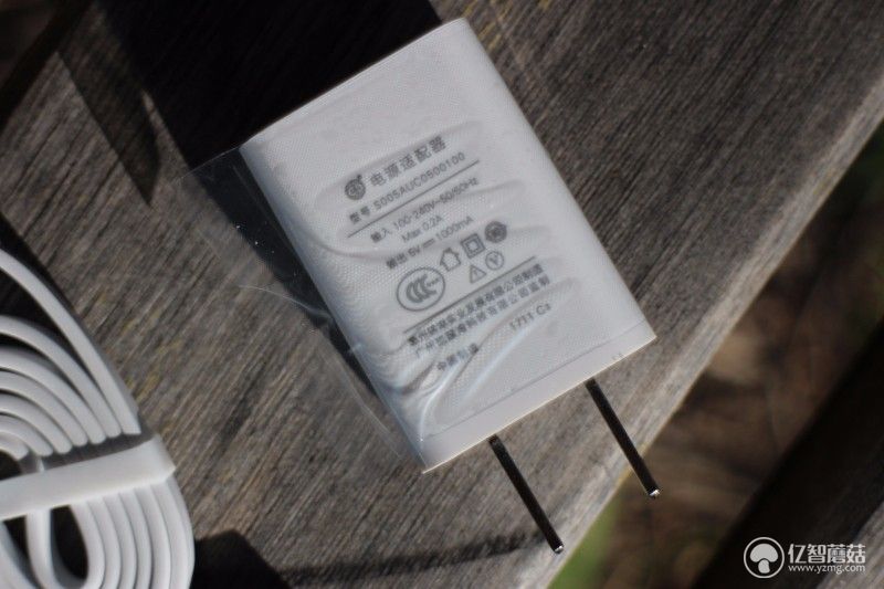 usmile声波电动牙刷如何使用,电动牙刷测评usmile智能声波