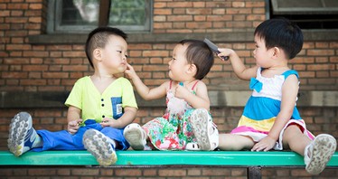 宝宝刚开始长牙影响睡眠怎么解决,婴儿长牙饮食