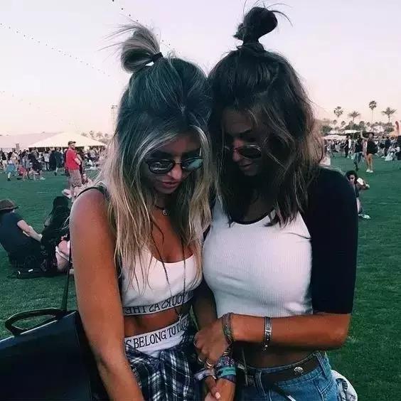 闺蜜新发型减龄又好看,闺蜜同款发型简单又好看