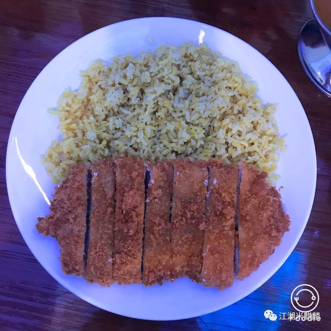 这家店猪排饭酱汁装在“阿拉丁神灯”里,还是22年前的味道!