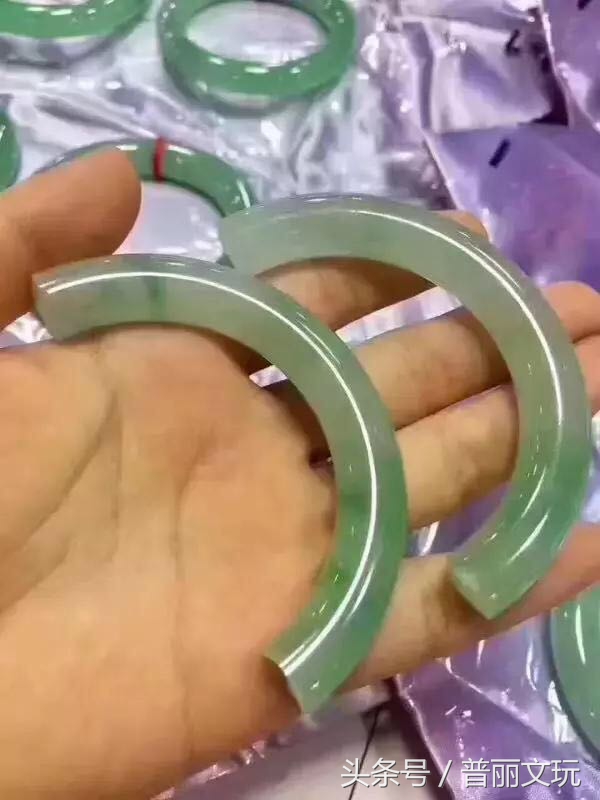 30万摔碎玉手镯后续,30万的红珊瑚