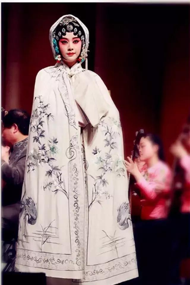 有一种戏曲唱词比诗词还美,超级唯美的戏曲唱词