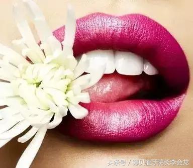 洗牙之后牙缝变大一吃肉就塞牙,洗牙后可以戴牙套防止牙缝变大么