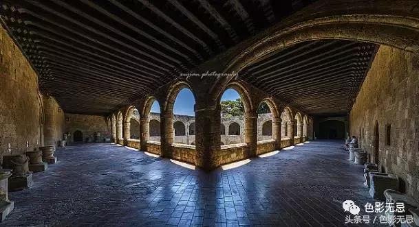 佳能l级镜头有哪些特点和用途,佳能l级镜头值得购买吗