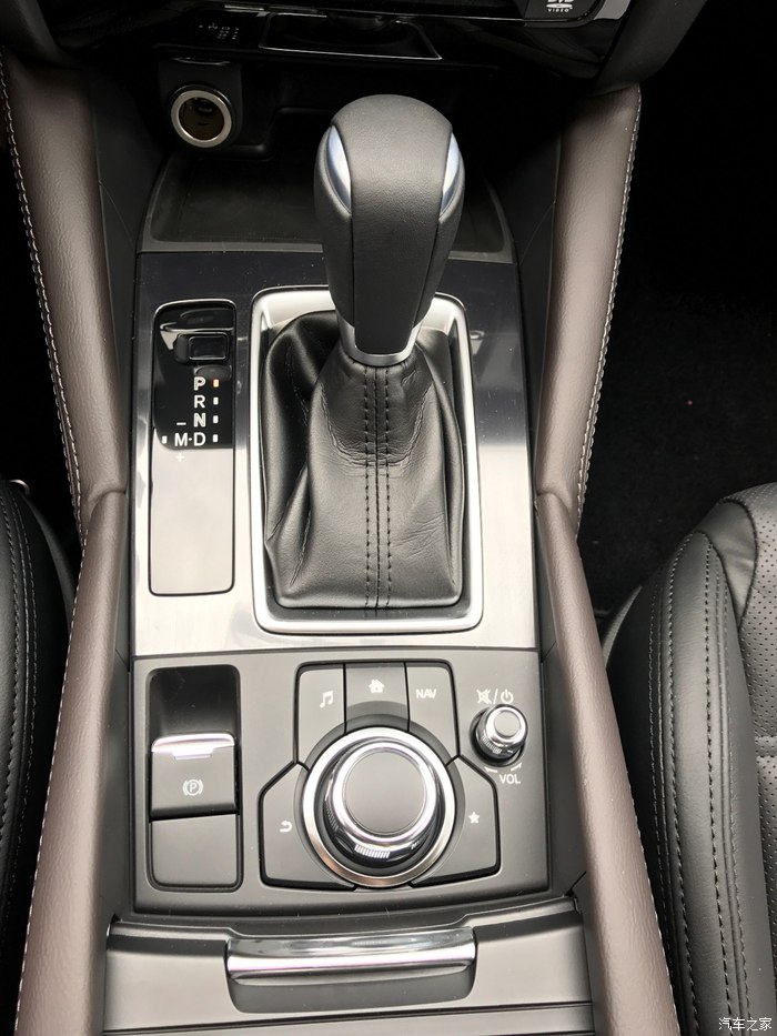 阿特兹换挡略有顿挫正常吗,阿特兹2.5蓝天运动版有拨片换挡