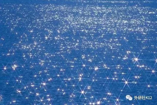 闪烁的近义词是啥,闪烁的近义词是