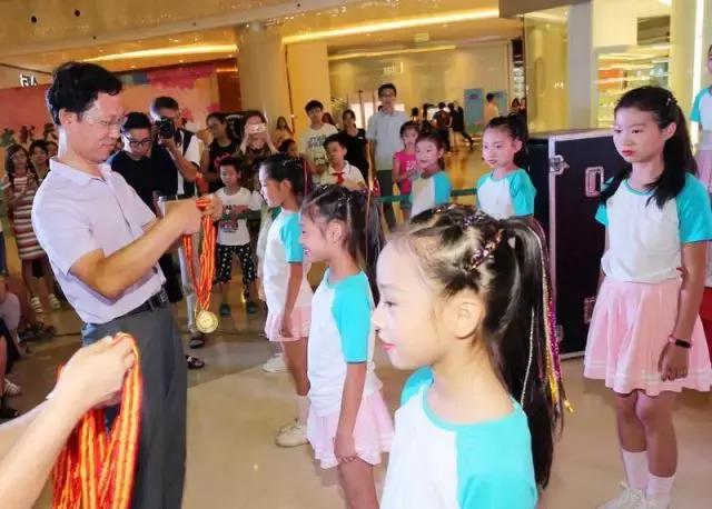 天津全运会津娃表演者,天津儿童走秀大赛