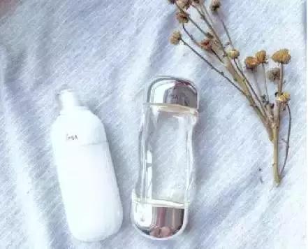 玉泽水乳适合干皮还是油皮,悦薇水乳适合油皮还是干皮