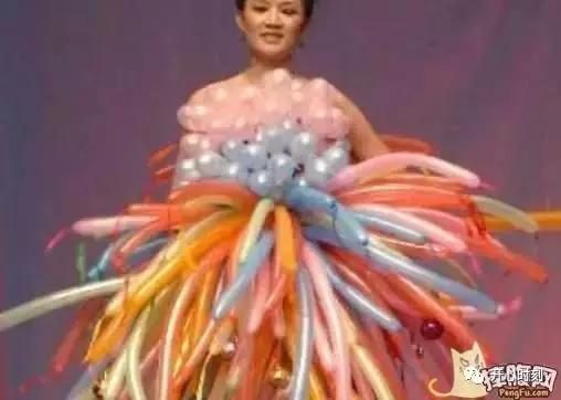 你往常吃那么多废物，总要吃几个废物袋装一下嘛