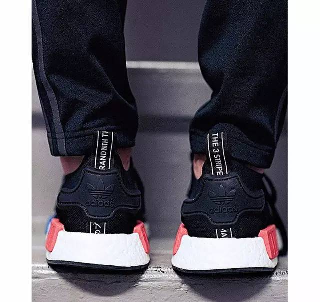 成都人疯狂排队,成都人疯狂派对