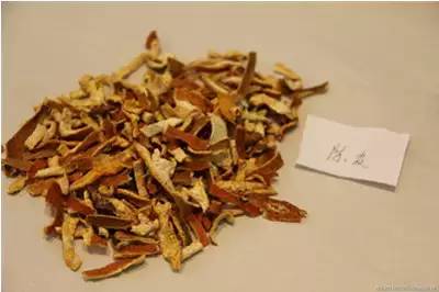 孩子吃重口味脸上斑会很明显,小孩吃什么容易脸上出现小黑点点