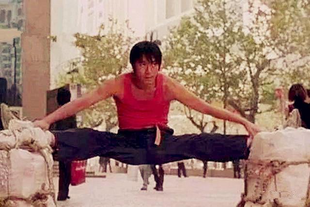 各路男星一字马大比拼，杨洋帅气，鹿晗呆萌，李易峰来搞笑的吗？