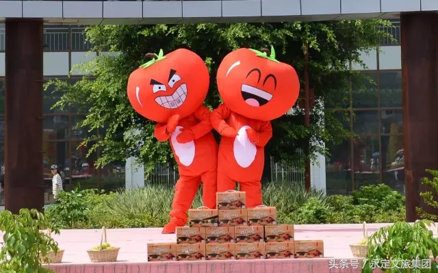 这个国庆，来永定土楼加入柿子嘉年华的狂欢派对吧！