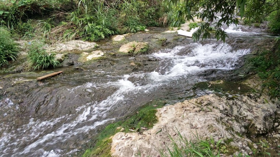 贵阳最近很火的瀑布在哪里,贵阳有个瀑布叫什么