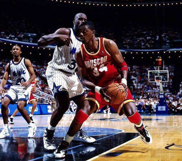 94年奥尼尔对阵罗宾逊,94年奥尼尔打步行者