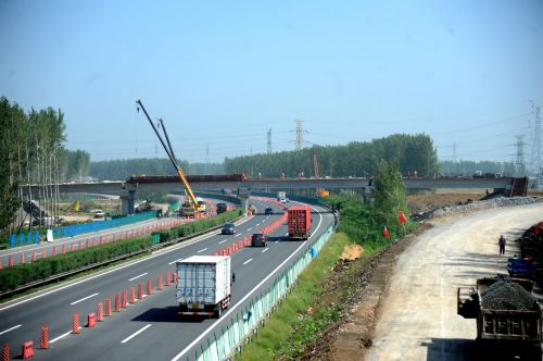 鞍山新开通的高速公路口,鞍山北高速出口