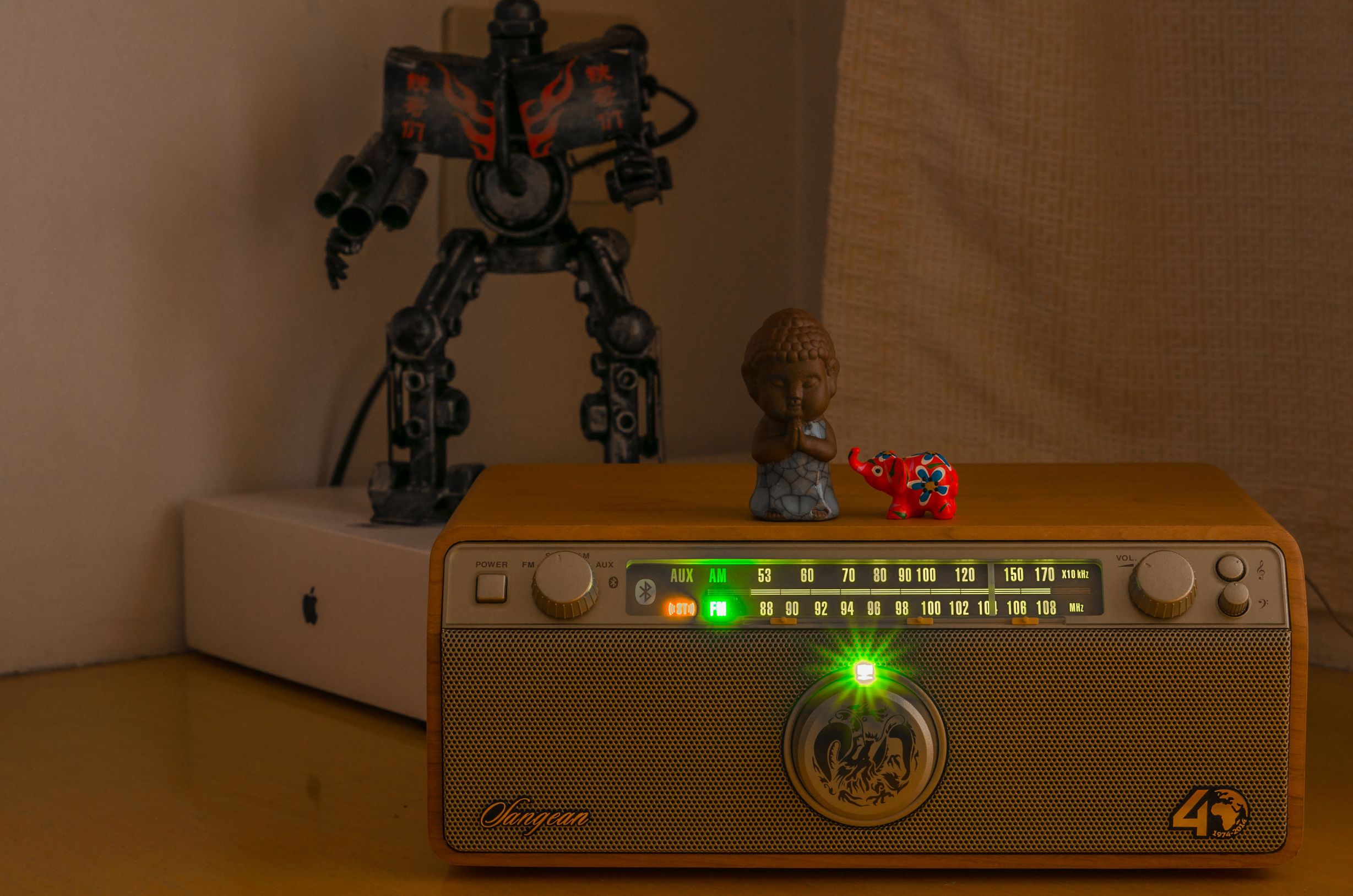 一个有魔力的盒子,一个充满魔力的盒子