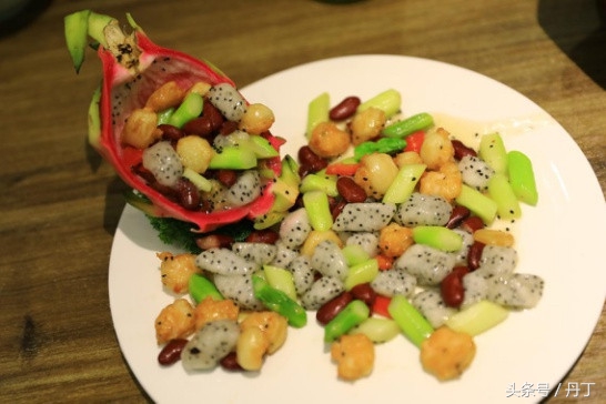 美女三亚之旅、疯狂购物、刷爆银行卡、