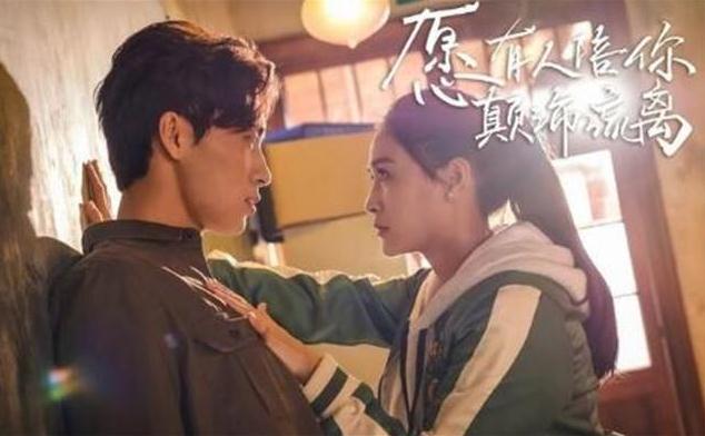 2年前她还是丫鬟，如今已成女主，豪车数台，却更爱机车疾驰玩乐