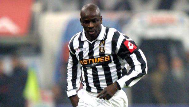 内马尔法甲转会风波,内马尔姆巴佩转会费