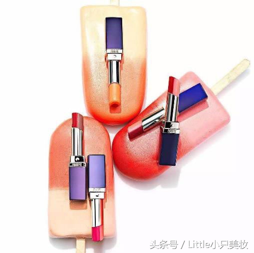 还在纠结小羊皮？纪梵希新款双色口红才是真的酷炫！